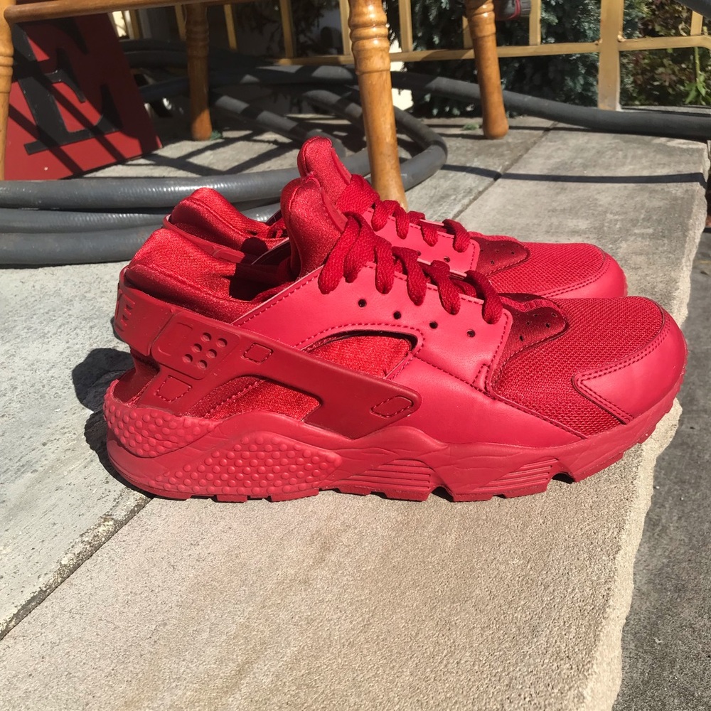 Nike Huarache (ALL RED)